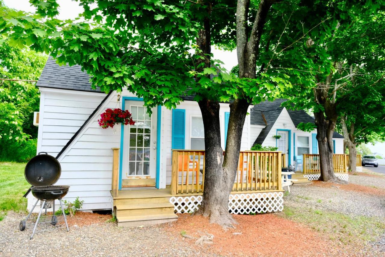 The Landings Inn And Cottages At Old Orchard Beach Exterior photo
